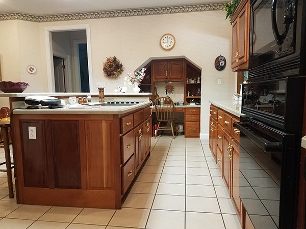 Kitchen and Desk Area